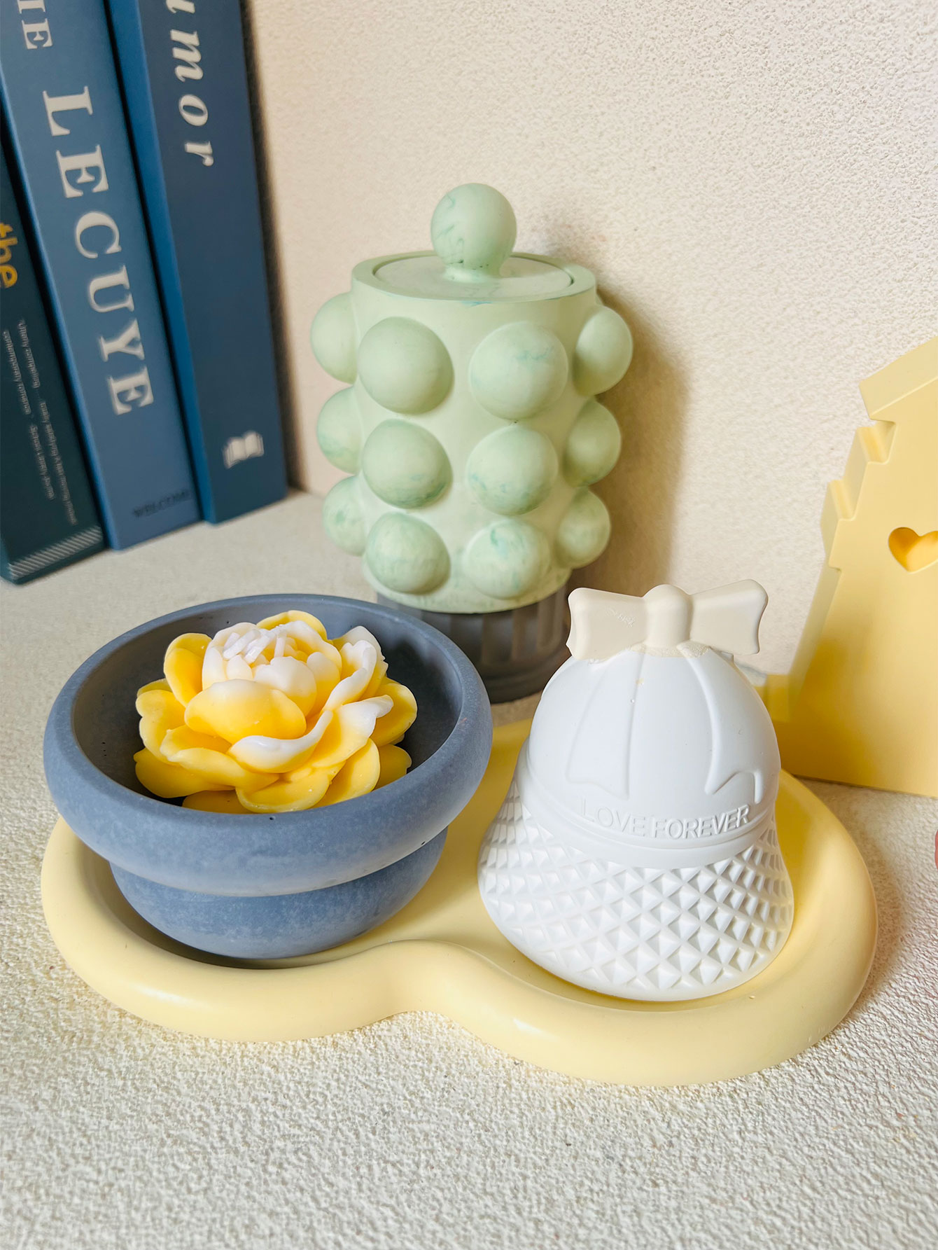 Bubble Jar Candle Vessel Concr - مراجعة Donut Mold Silicone وسعره